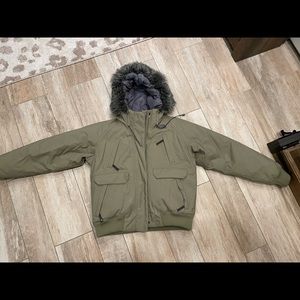 North face womens green jacket with fur collar
